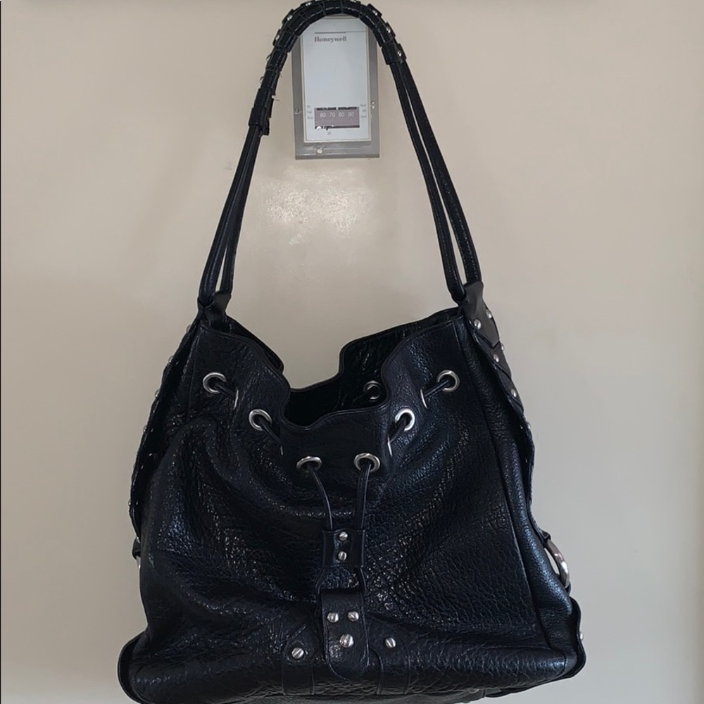 Gorgeous black leather Kenneth Cole handbag